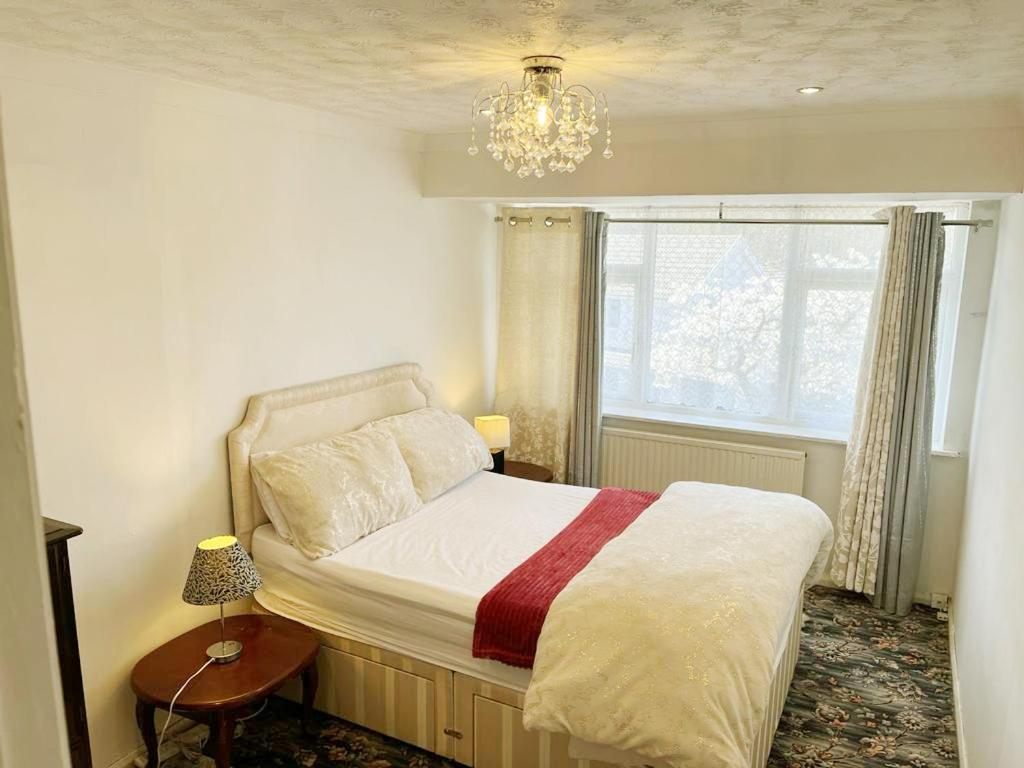 Blessings Of Peace Home Away From Home Кардифф Экстерьер фото