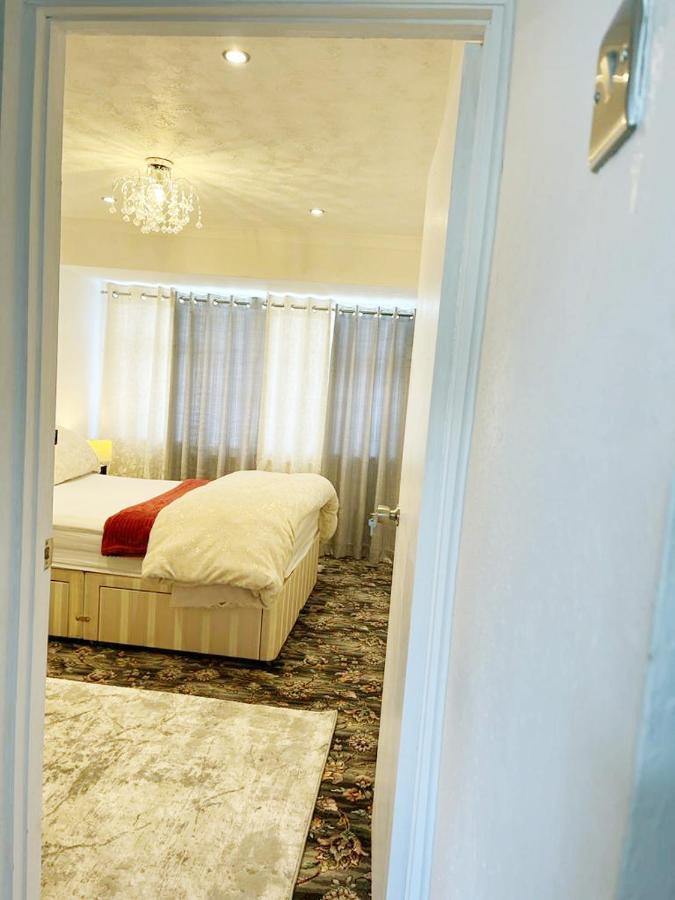 Blessings Of Peace Home Away From Home Кардифф Экстерьер фото