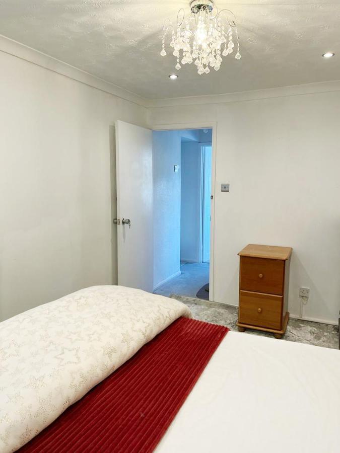 Blessings Of Peace Home Away From Home Кардифф Экстерьер фото